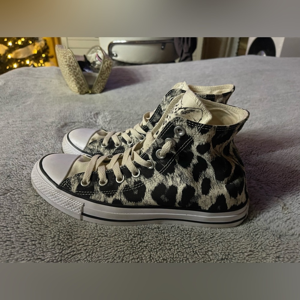 Converse